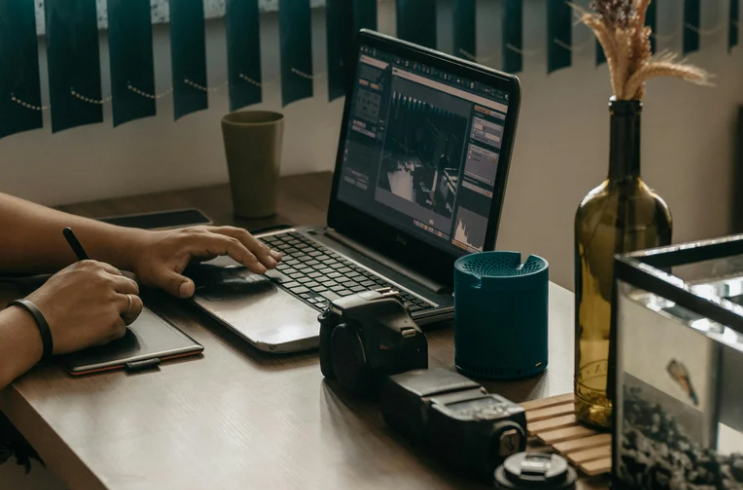 Yapay Zeka ve Güvenlik: İşyerinde AI Kullanımının Riskleri